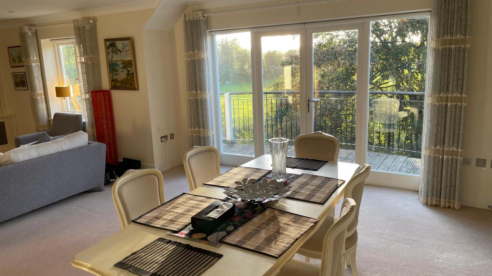 Top Floor En-Suite Double Bedrooms With Great View Of Windsor Castle & Free Parking Exterior foto