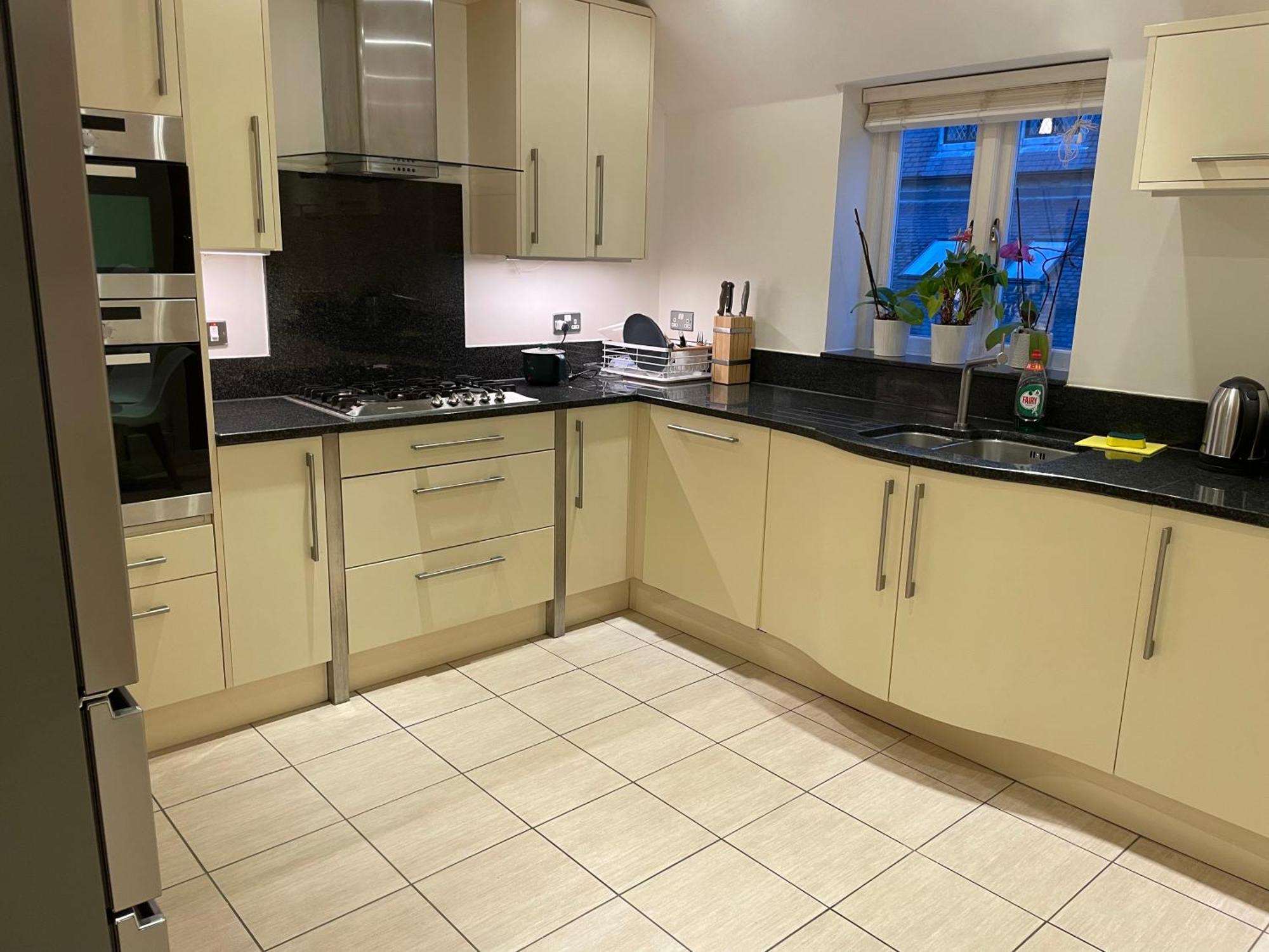Top Floor En-Suite Double Bedrooms With Great View Of Windsor Castle & Free Parking Exterior foto