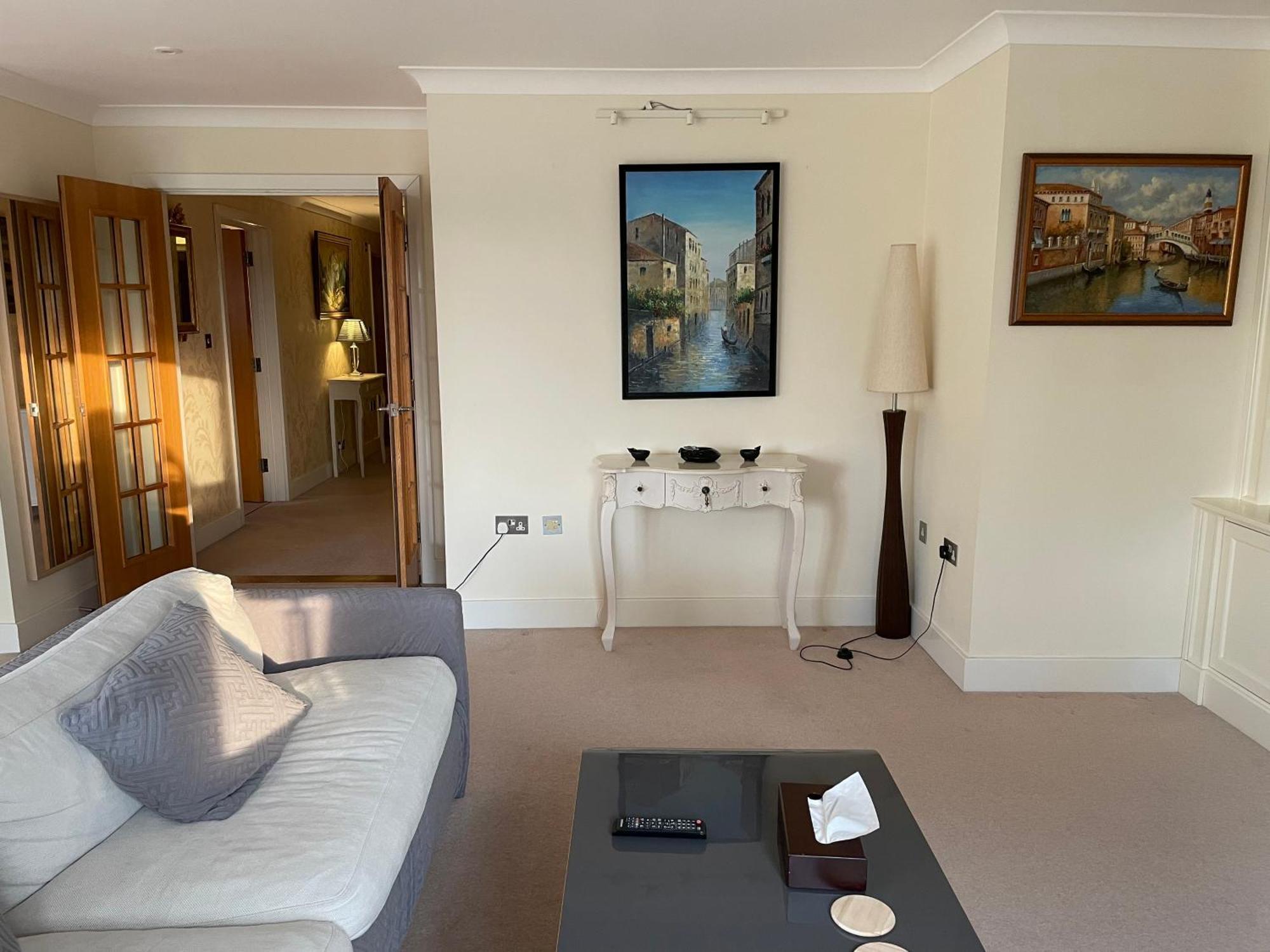 Top Floor En-Suite Double Bedrooms With Great View Of Windsor Castle & Free Parking Exterior foto