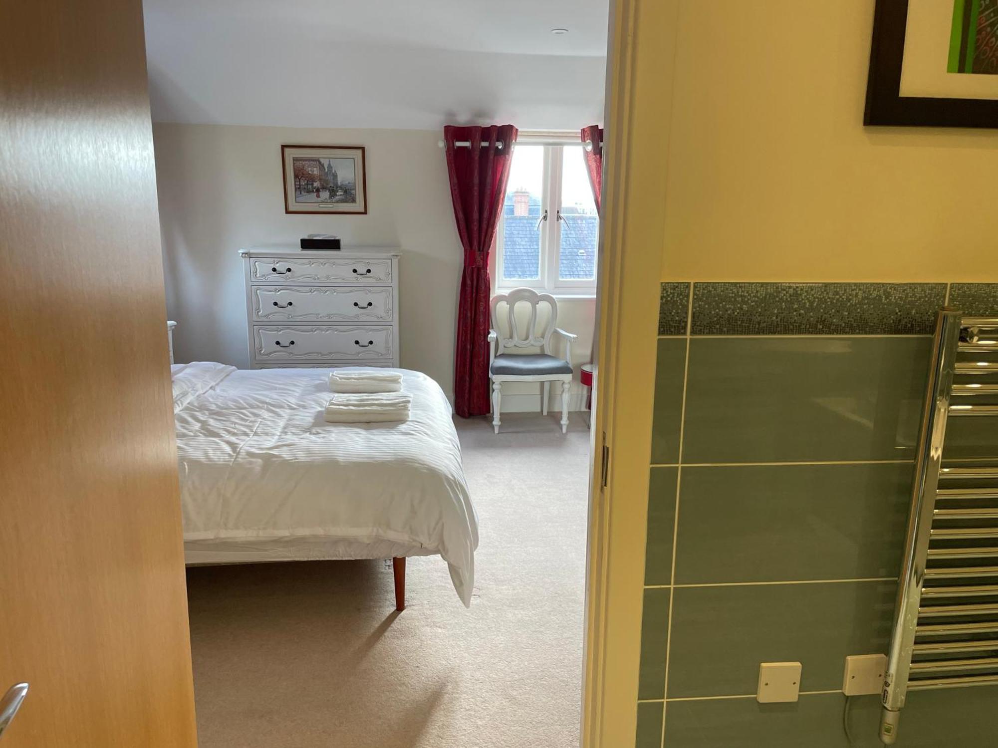 Top Floor En-Suite Double Bedrooms With Great View Of Windsor Castle & Free Parking Exterior foto