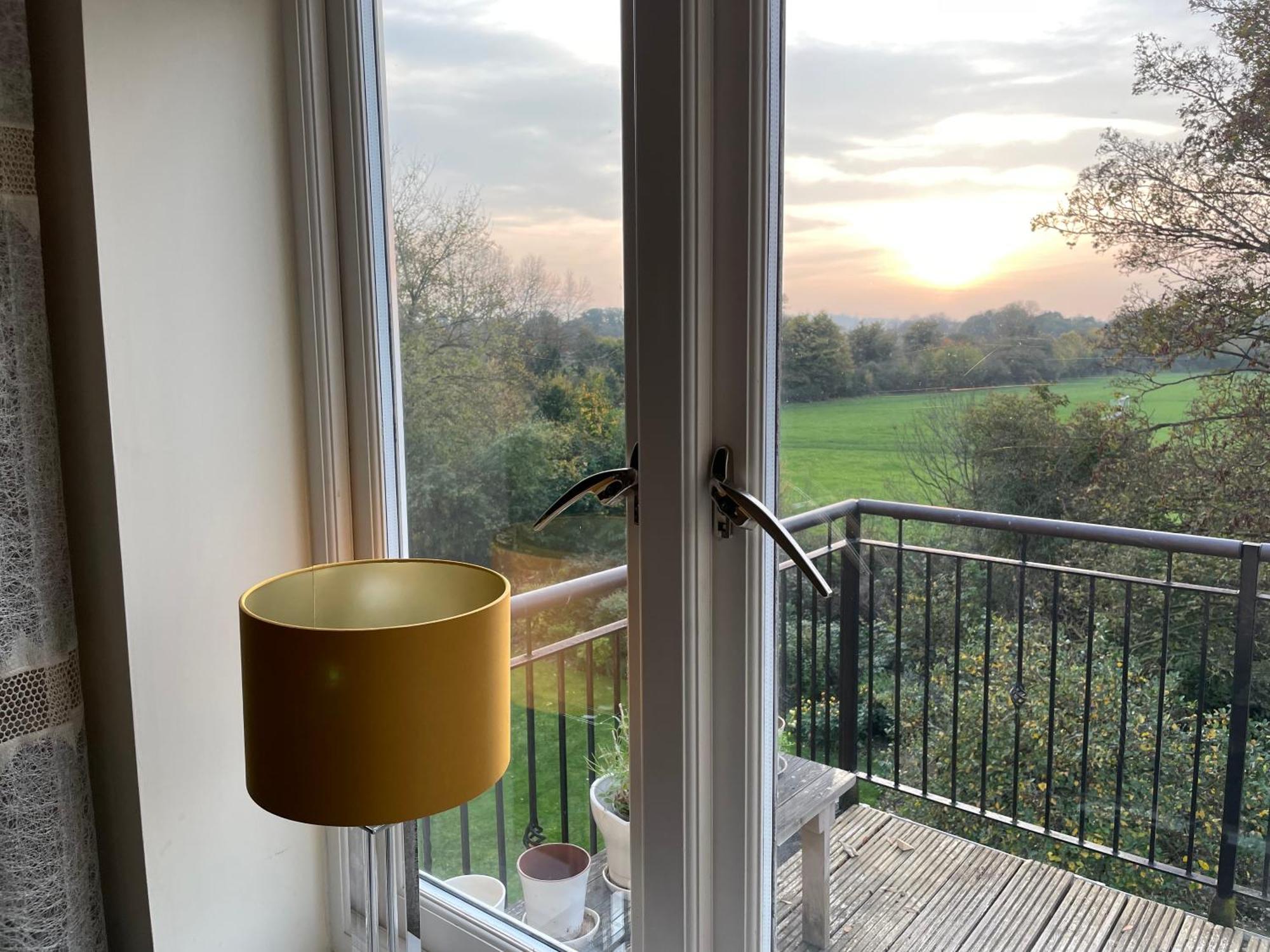 Top Floor En-Suite Double Bedrooms With Great View Of Windsor Castle & Free Parking Exterior foto