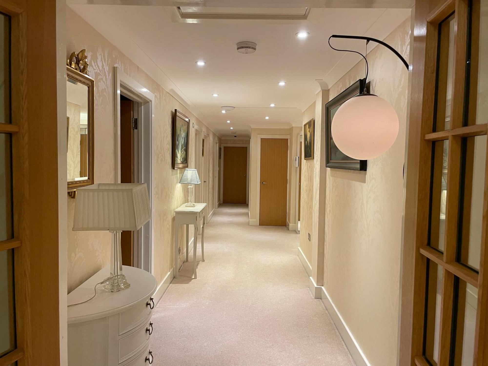 Top Floor En-Suite Double Bedrooms With Great View Of Windsor Castle & Free Parking Exterior foto