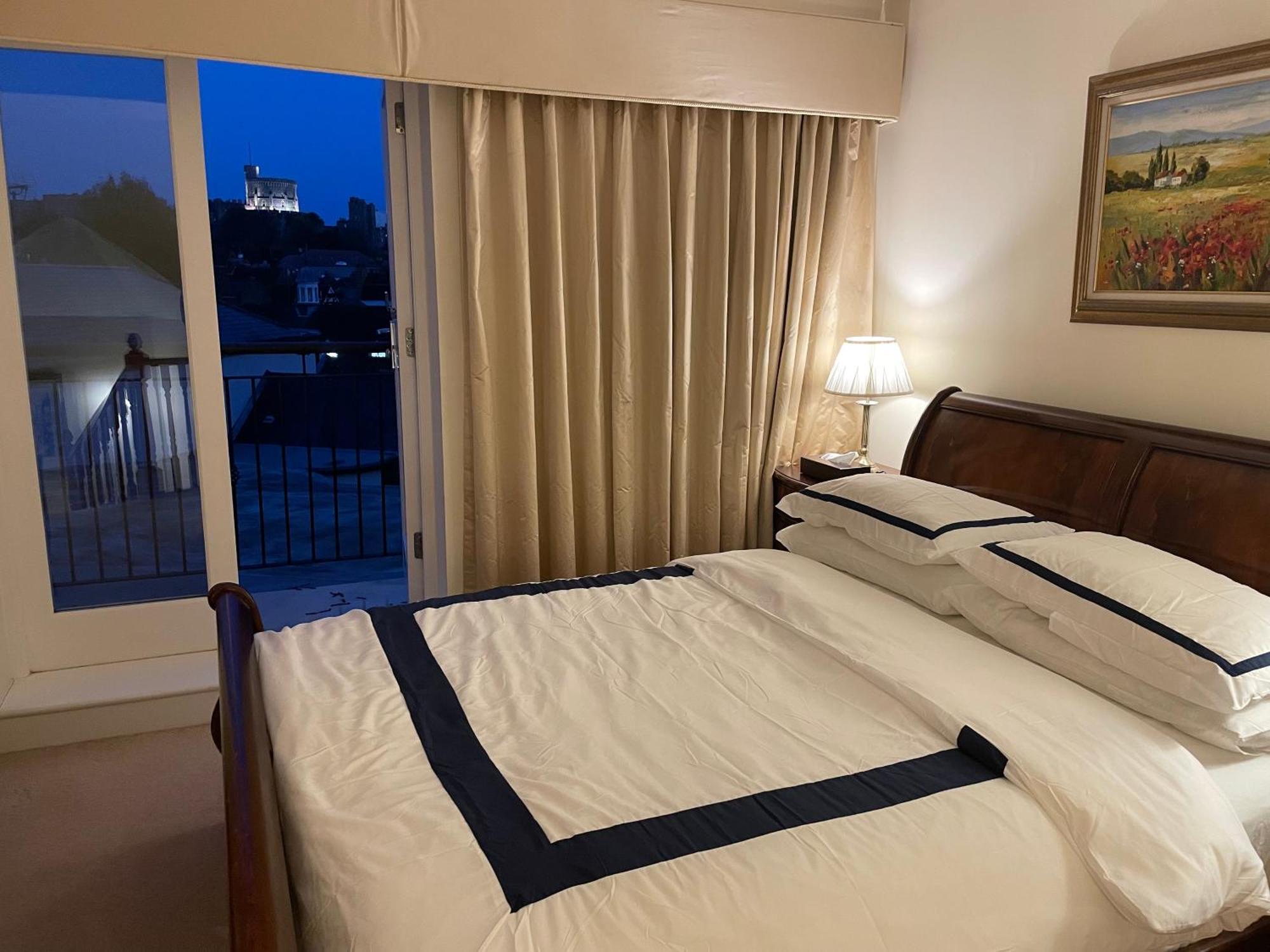 Top Floor En-Suite Double Bedrooms With Great View Of Windsor Castle & Free Parking Exterior foto