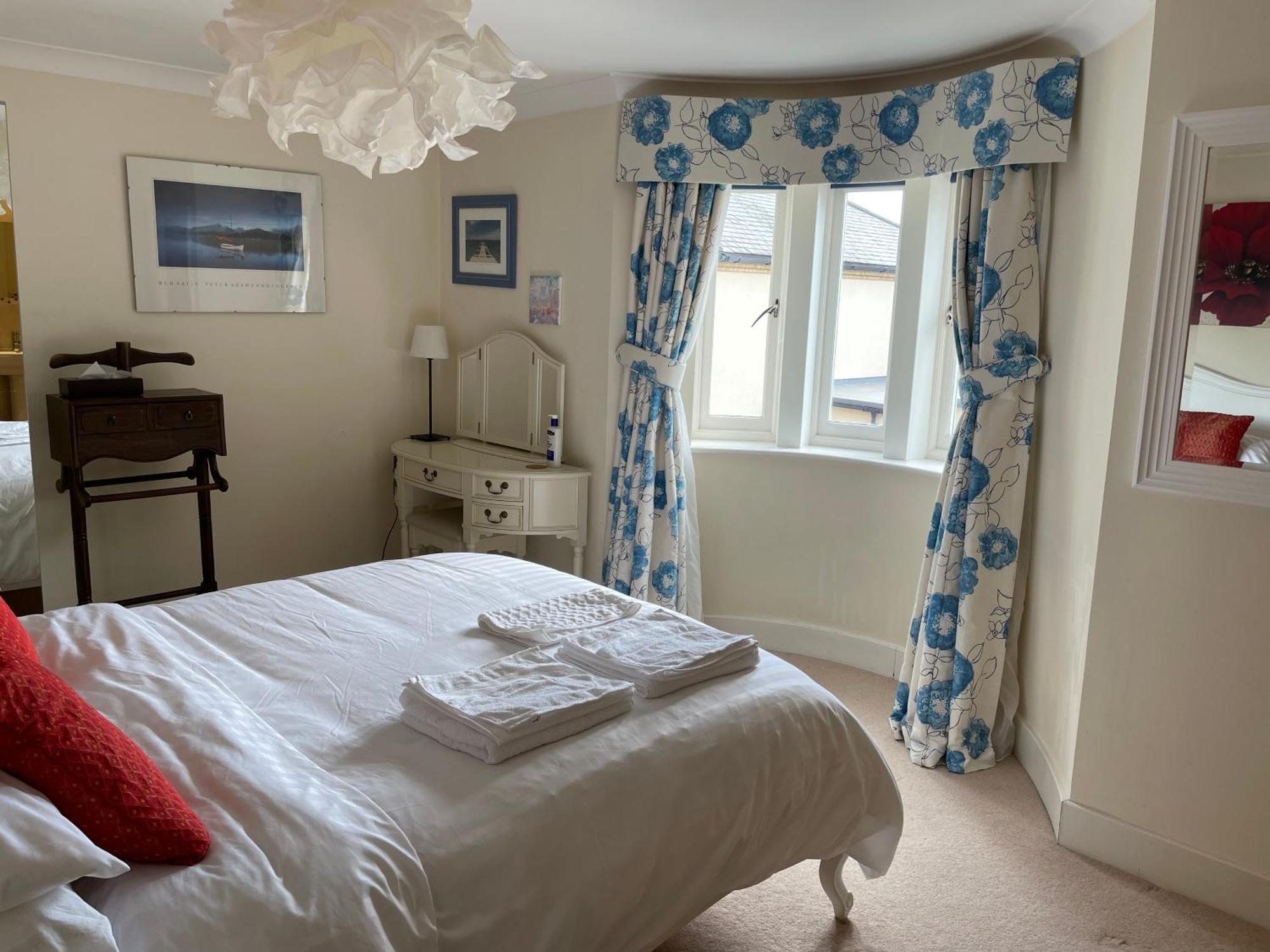 Top Floor En-Suite Double Bedrooms With Great View Of Windsor Castle & Free Parking Exterior foto